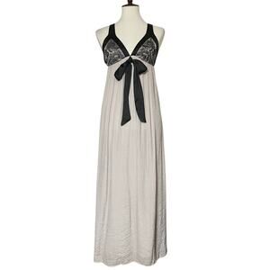XXI Women's Sleeveless Bow Front Maxi Dress Neutral‎ Size Small